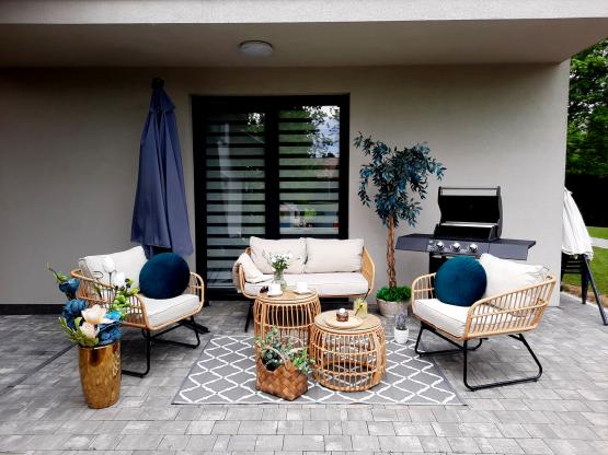 Zestaw Mebli Ogrodowych Garden Line Brązowy z Szarymi Poduszkami - (Sofa + 2 Krzesła + 2 Stoliki)