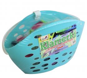 Koszyk + komplet 20 sztuk kolorowych spinaczy do bielizny wykonanych z plastiku, posiadających antypoślizgowe elementy ułatwiające użytkowanie. Sprawdzą się w zastosowaniu domowym oraz na potrzeby pralni i hoteli.